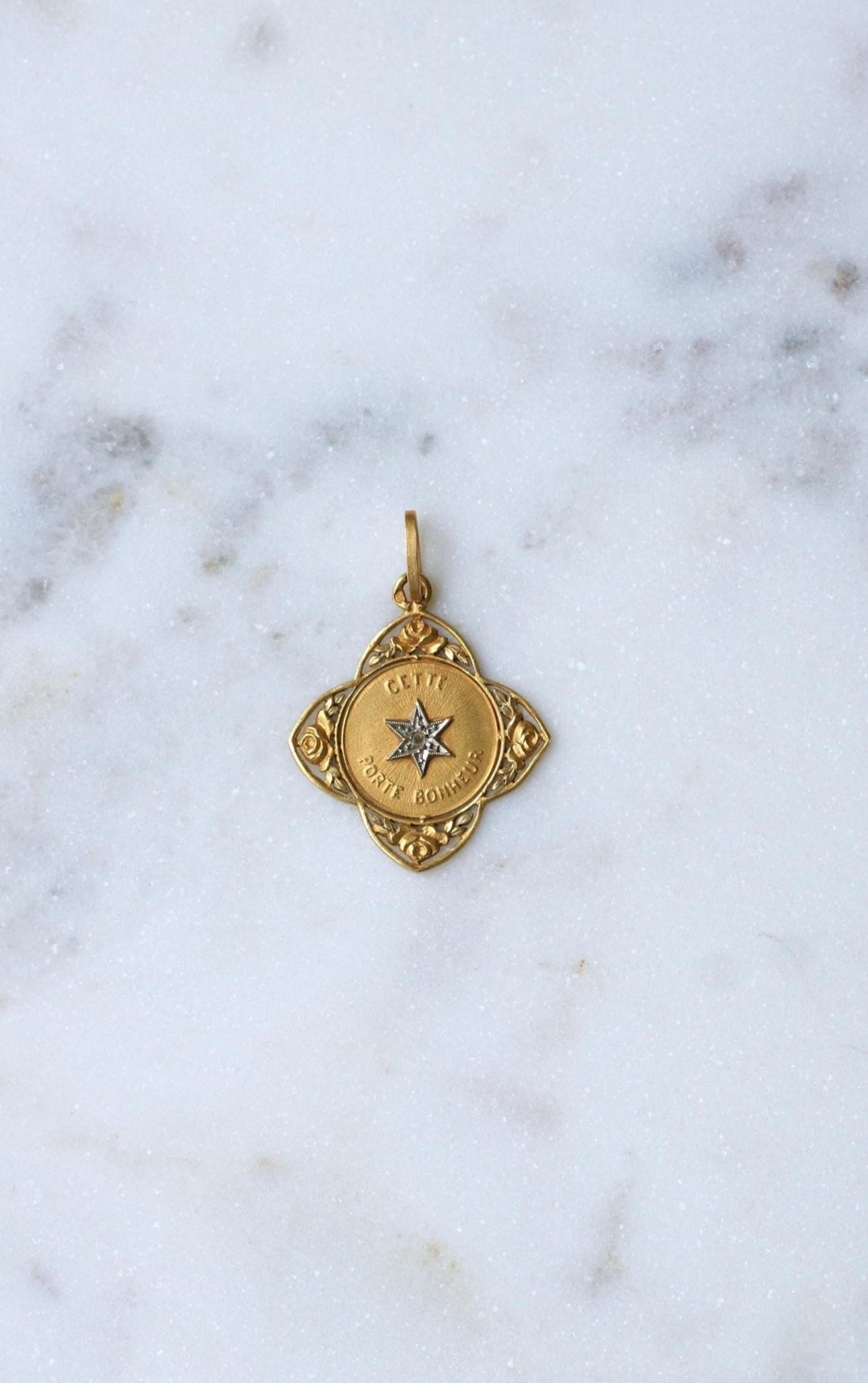 Antique Yellow Gold Lucky Star Medal | Galerie Pénélope