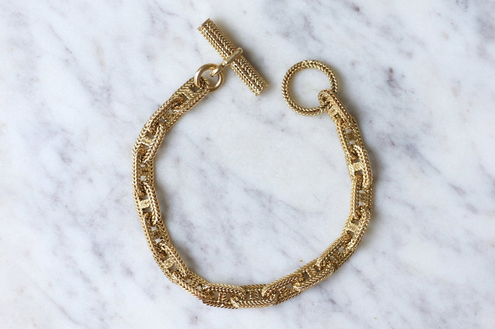 HERMES ゴールド チェーンモチーフ Gold bracelet Hermès anchor chain by Georges Lenfant | Galerie