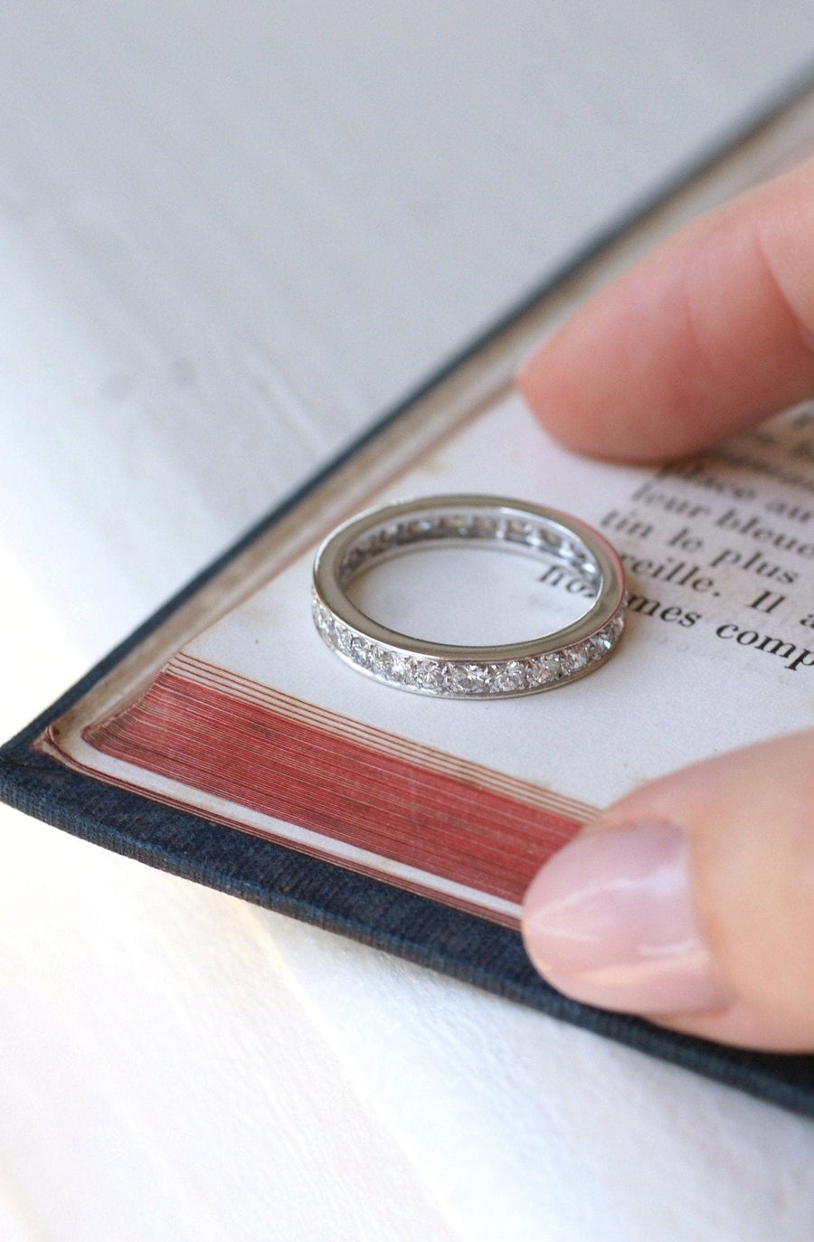 Art Deco Platinum Diamond Wedding Ring - Galerie Pénélope