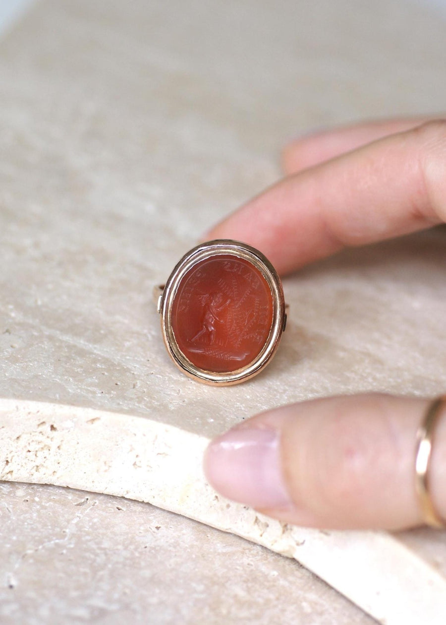 Antique Intaglio Carnelian on Rose Gold Ring - Galerie Pénélope