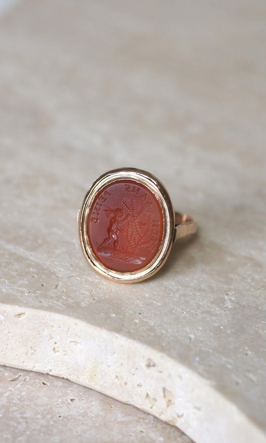Antique Intaglio Carnelian on Rose Gold Ring - Galerie Pénélope