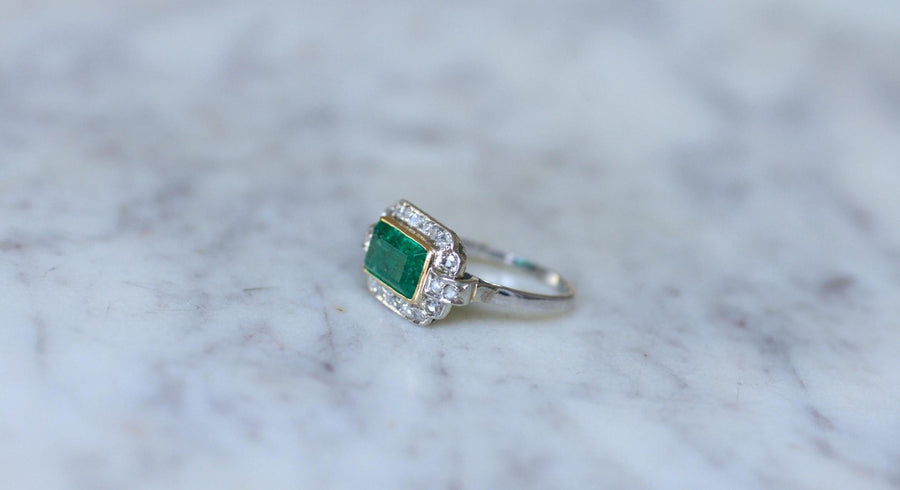Art deco Colombian Emerald 1.70 Cts and diamonds ring - Galerie Pénélope