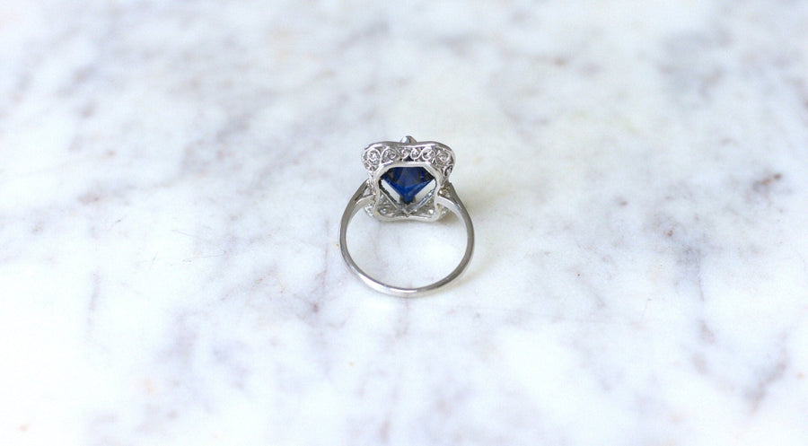 Art Deco Losange Synthetic Sapphire and Diamond Ring - Galerie Pénélope