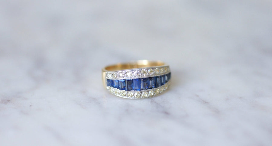 Calibrated Sapphires and Diamonds Art Deco Band Ring - Galerie Pénélope