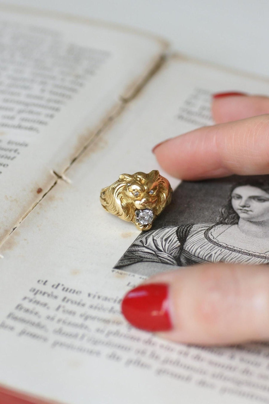 Antique Lion Diamond Ring Yellow Gold - Galerie Pénélope