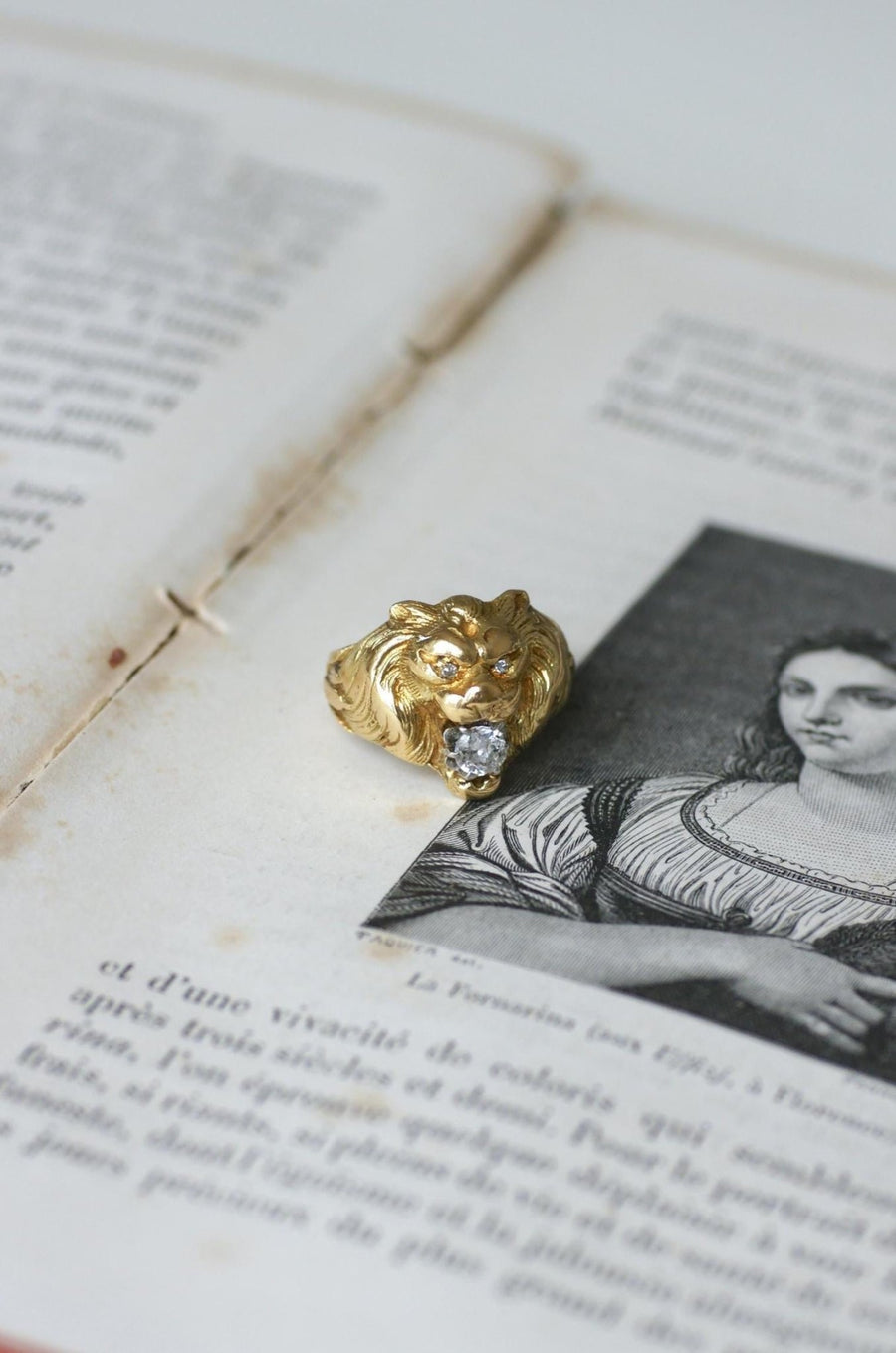Antique Lion Diamond Ring Yellow Gold - Galerie Pénélope