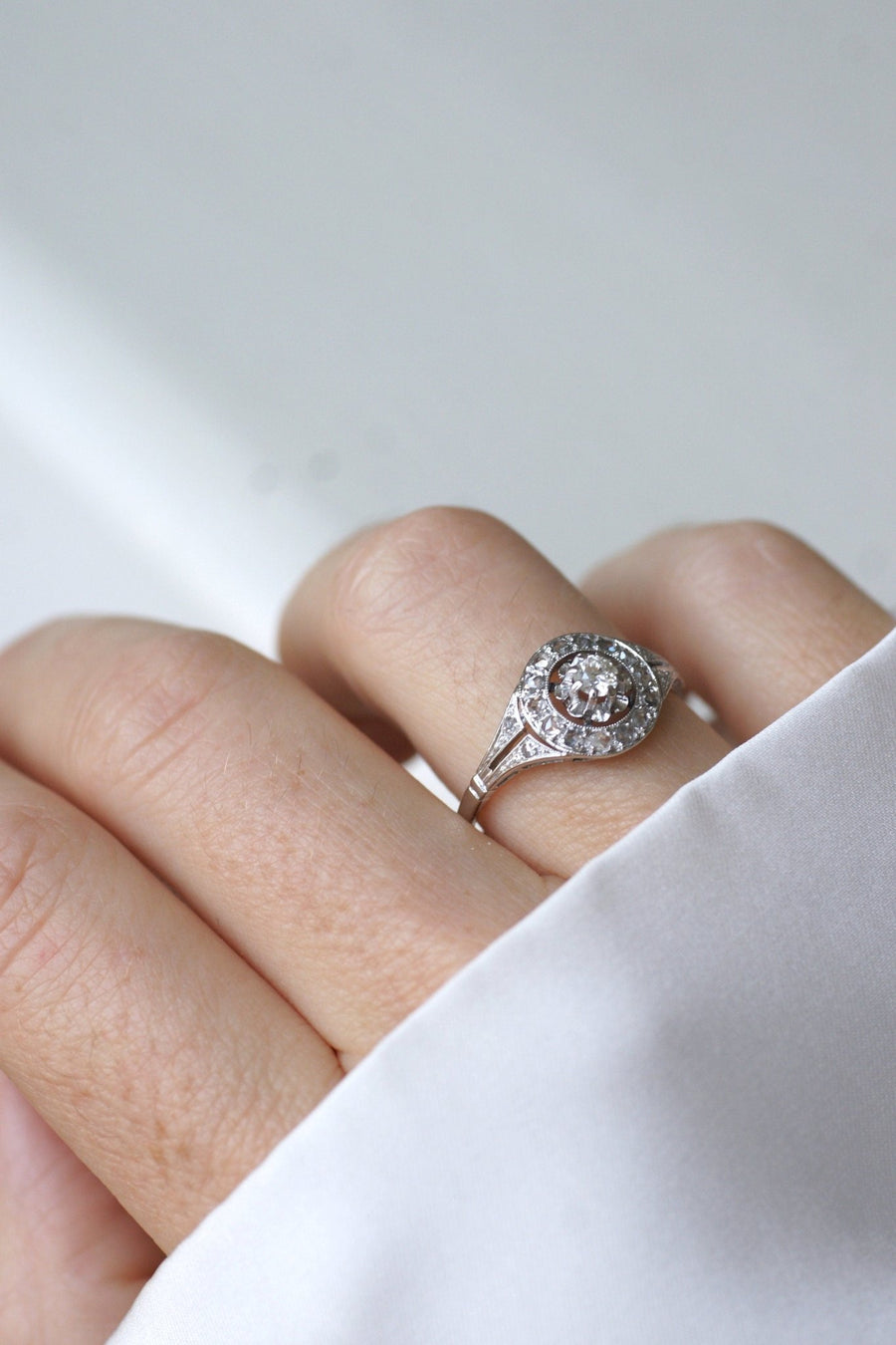Art Deco Diamond Target Ring - Galerie Pénélope