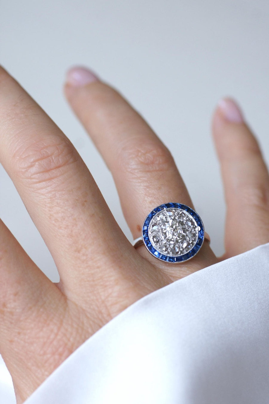 Art Deco Sapphire and Diamond Target Ring - Galerie Pénélope
