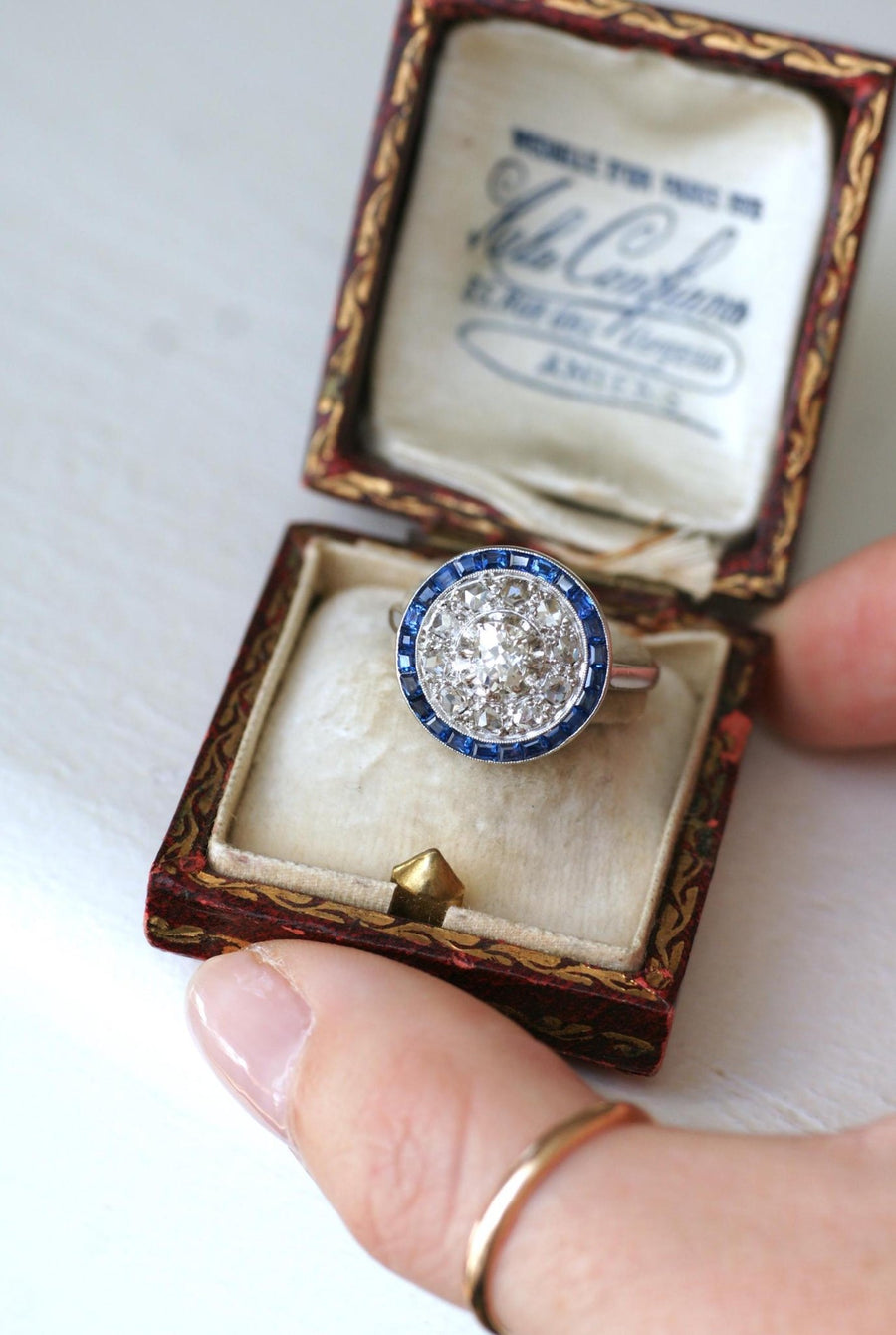 Art Deco Sapphire and Diamond Target Ring - Galerie Pénélope