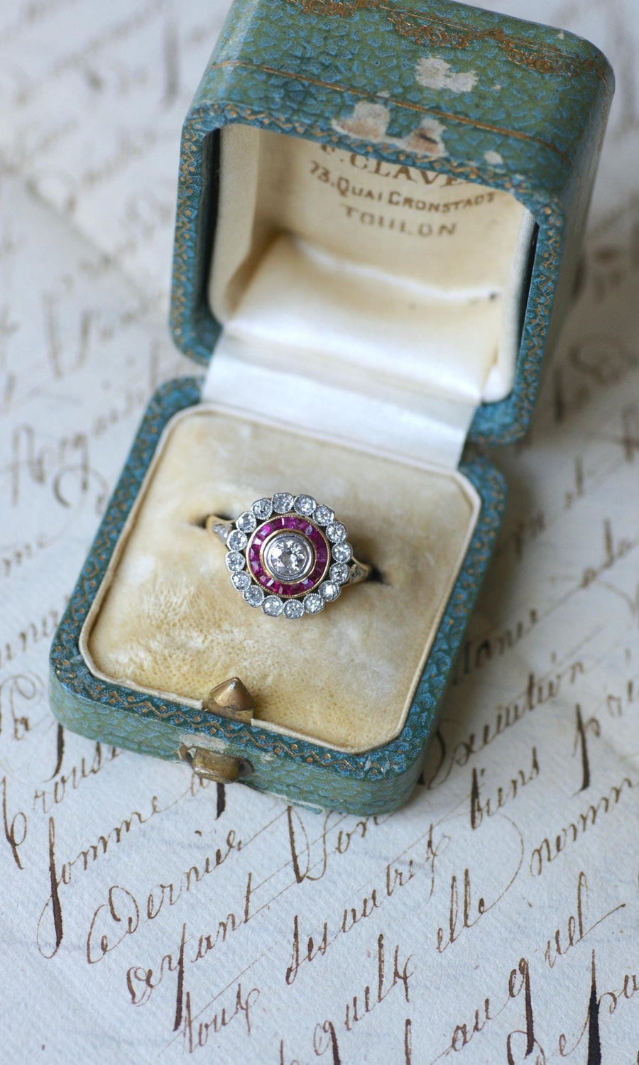 Belle Epoque Target Ring Calibrated Diamonds and Rubies - Galerie Pénélope