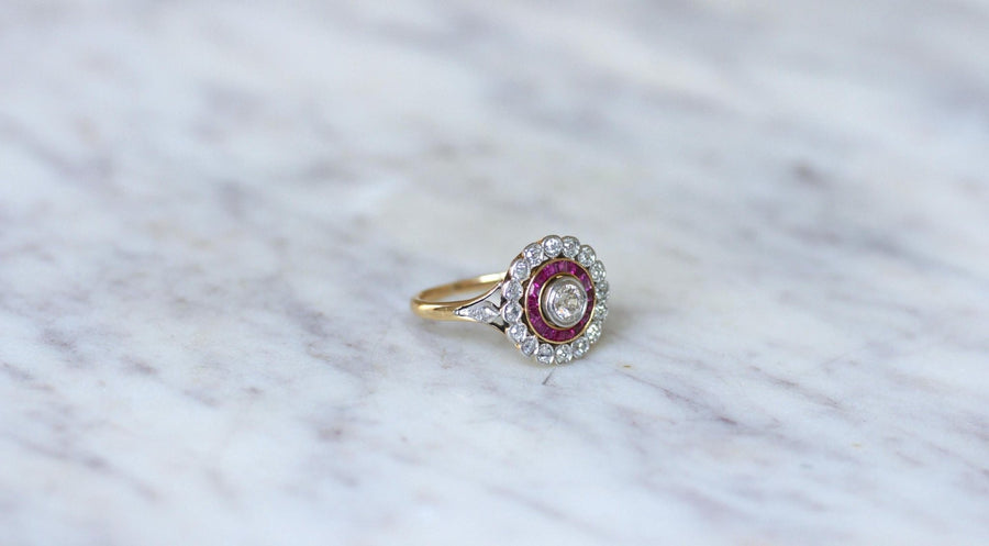 Belle Epoque Target Ring Calibrated Diamonds and Rubies - Galerie Pénélope