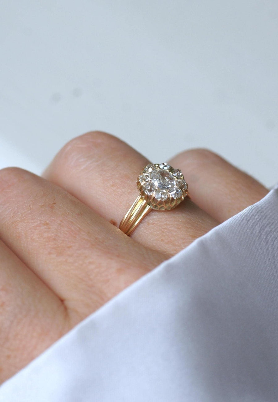 Marguerite Antique Diamonds on Yellow Gold Ring - Galerie Pénélope