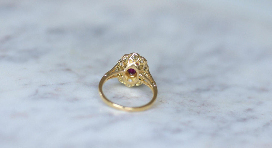 Marguerite Oval Ruby and Diamond Ring - Galerie Pénélope