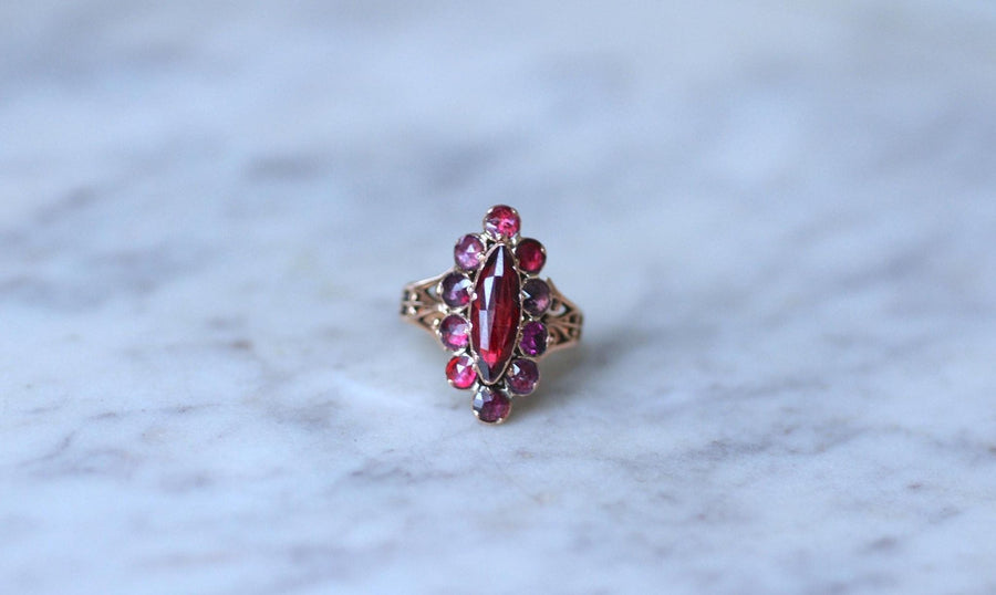 Antique Marquise Ring in Pink Gold with Perpignan Garnets - Galerie Pénélope
