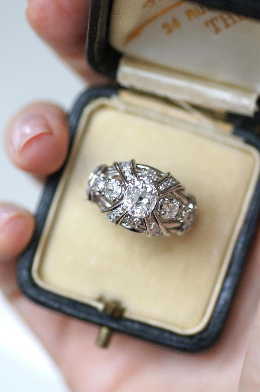 Mauboussin Cushion Diamond Ring 1.57 Cts in Platinum - Galerie Pénélope