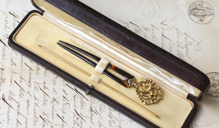 Boucheron Antique Vermeil on Shell Comb - Galerie Pénélope