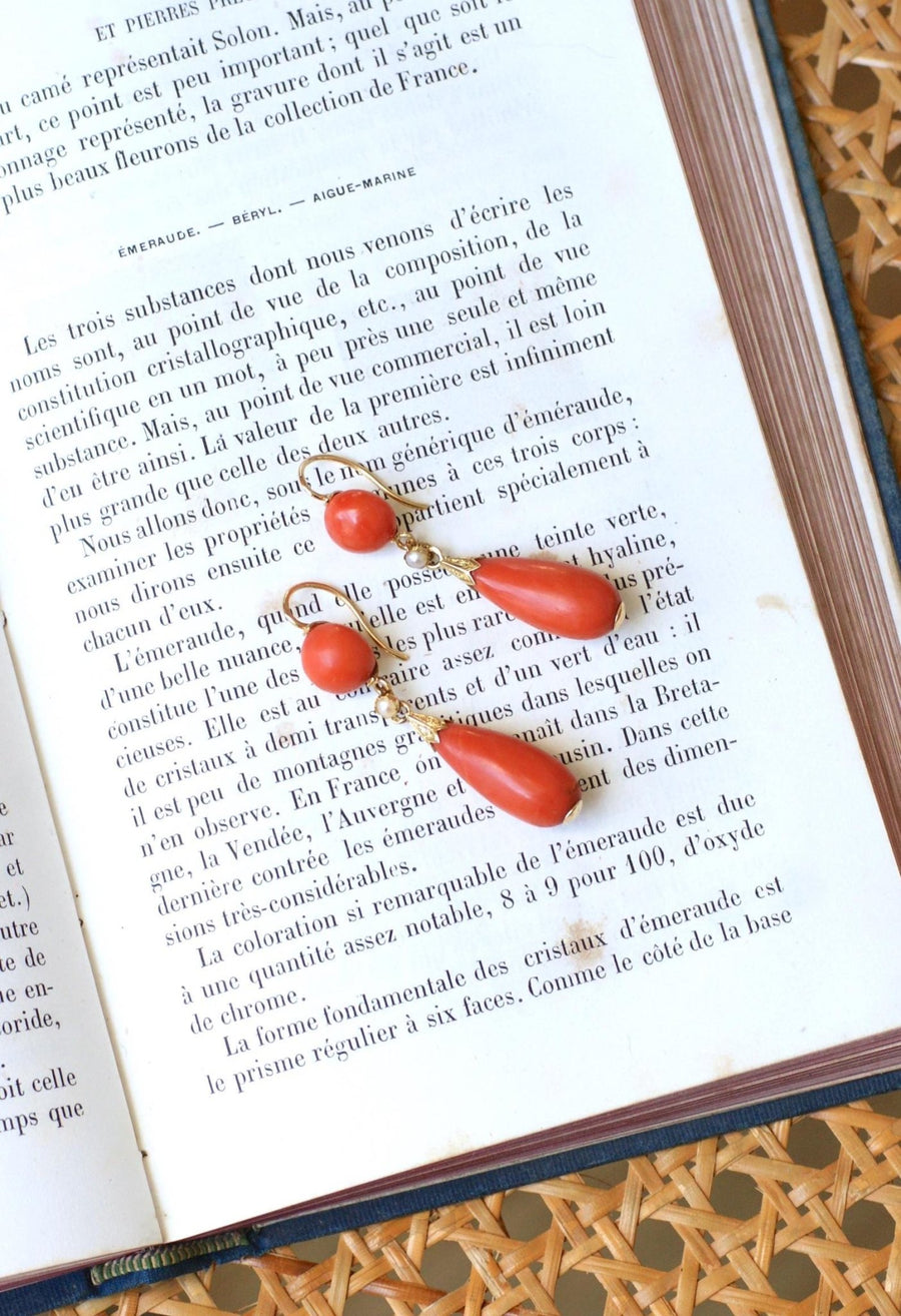 Antique Goutte Coral and Gold Earrings - Galerie Pénélope