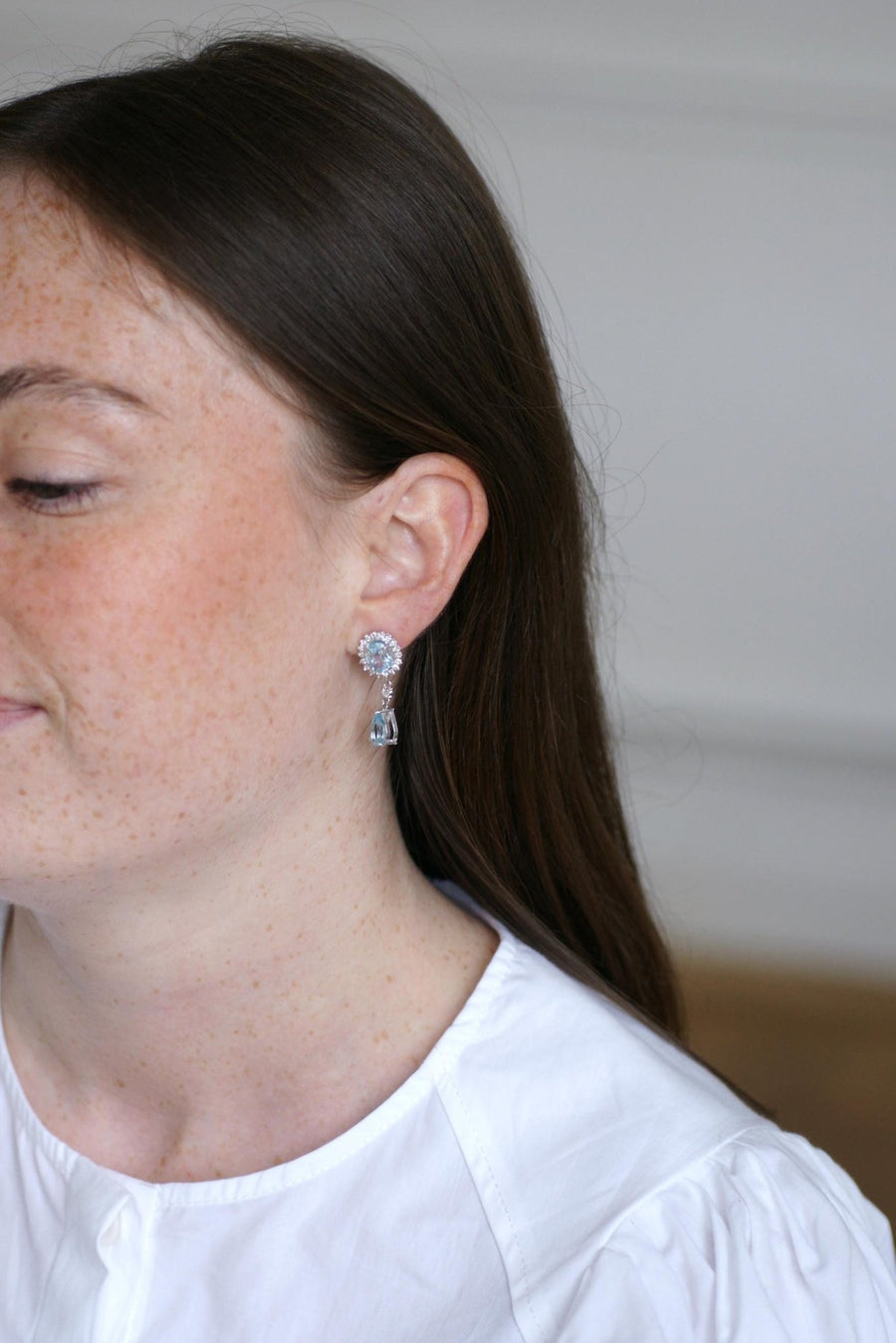 Blue Topaz and Diamond Drop Earrings on White Gold - Galerie Pénélope