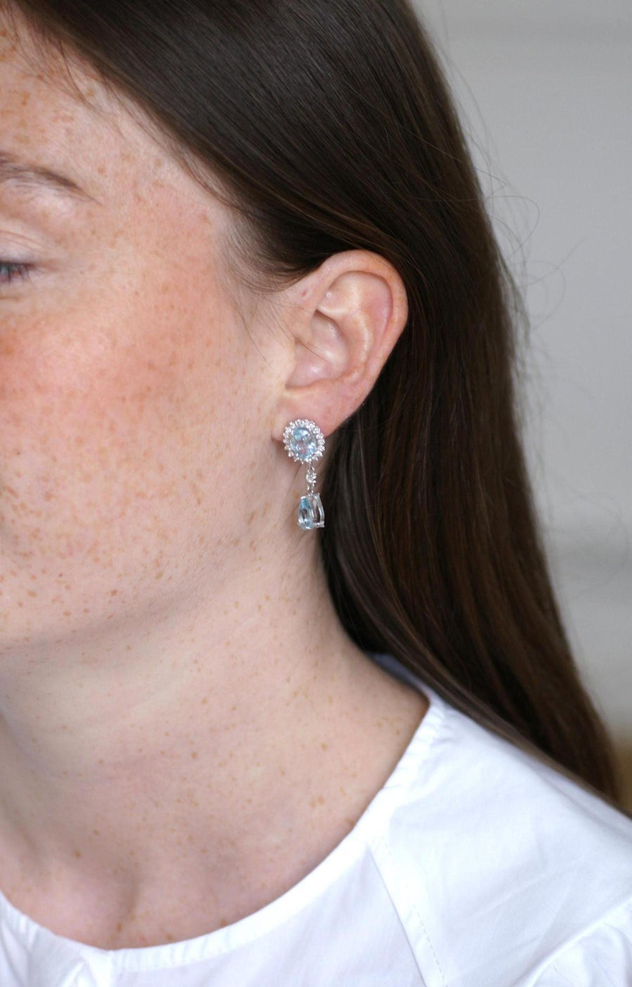 Blue Topaz and Diamond Drop Earrings on White Gold - Galerie Pénélope