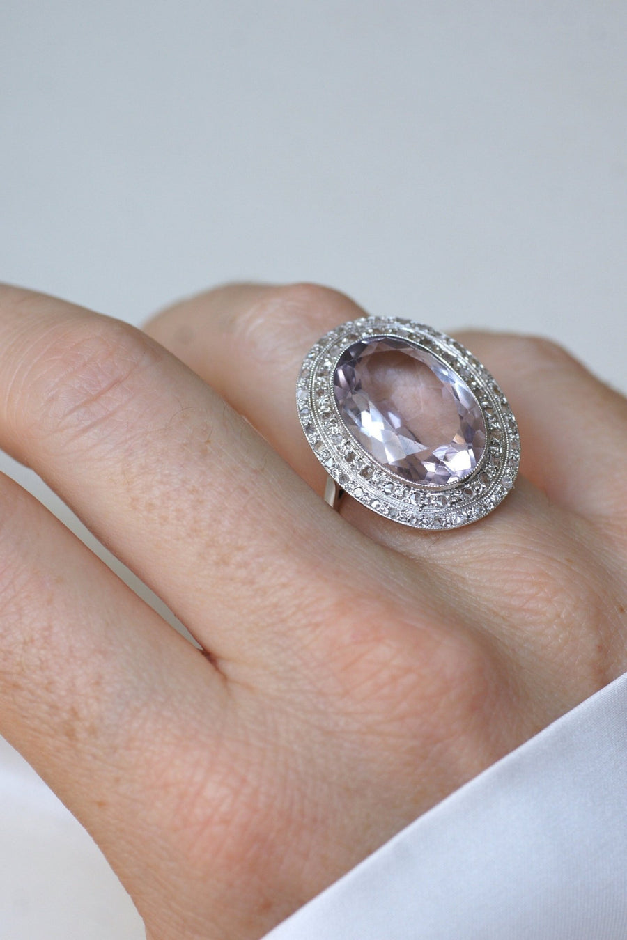 Large Art Deco Amethyst and Diamond Ring - Galerie Pénélope