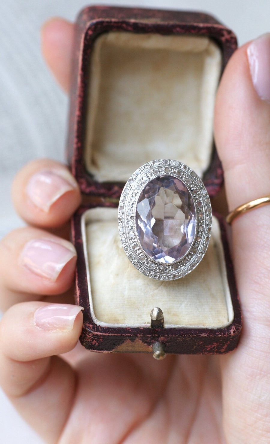 Large Art Deco Amethyst and Diamond Ring - Galerie Pénélope