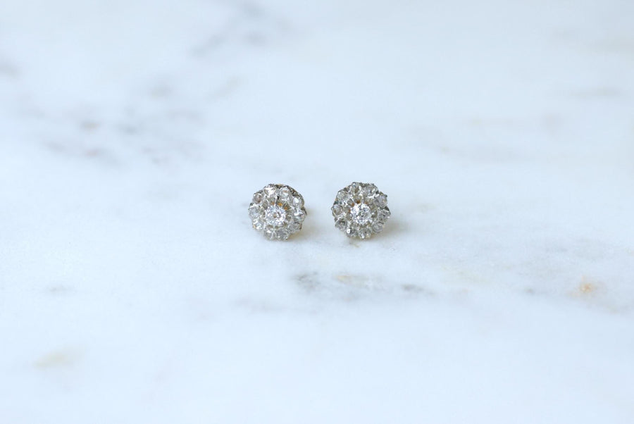 Marguerite Earrings Diamonds 0.70 Ct on Gold and Platinum