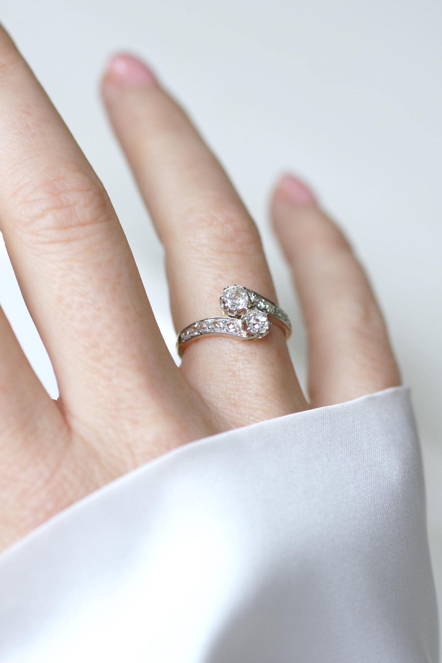 Toi et Moi Antique Ring Diamonds on Yellow Gold and Platinum