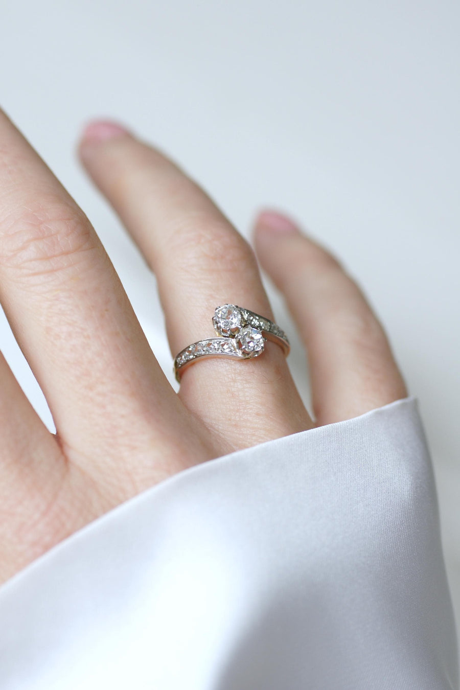 Toi et Moi Antique Ring Diamonds on Yellow Gold and Platinum