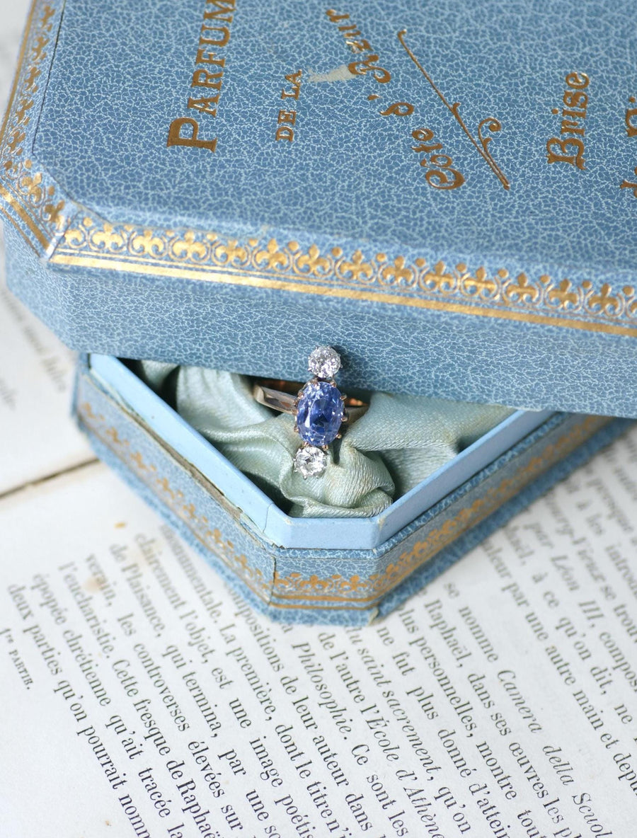 Belle Epoque Ring Unheated Ceylon Sapphire 3.30 Cts and Diamonds on Rose Gold and Platinum