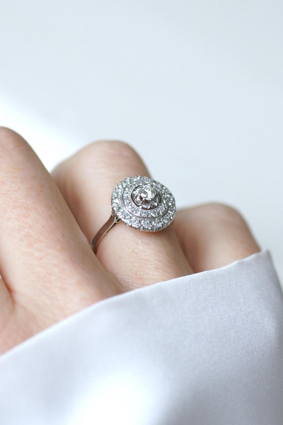 Art Deco Double Entourage Diamond Target Ring 0.60 Ct on White Gold and Platinum