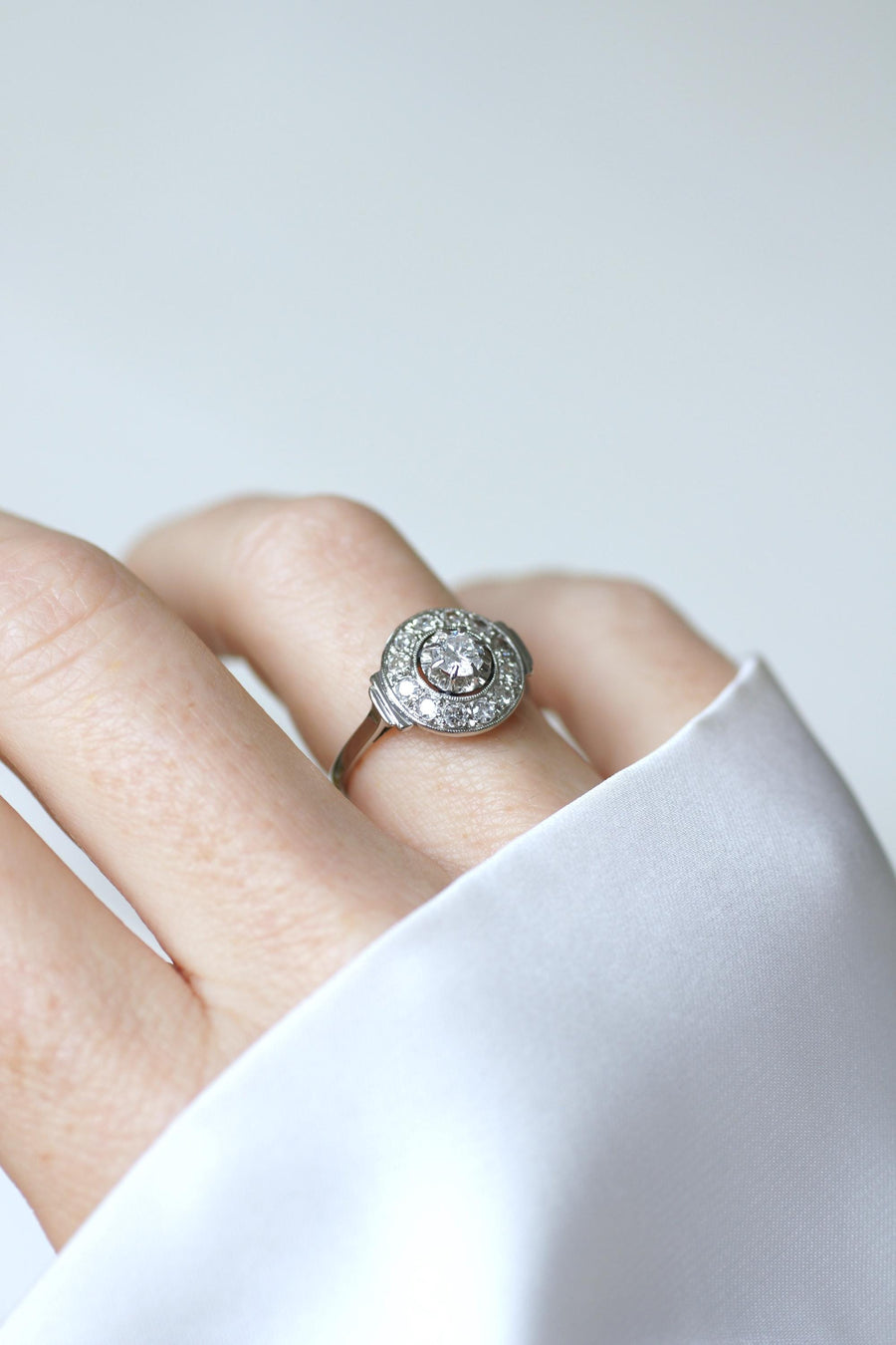 Art Deco Target Ring 0.75 Ct Diamonds on White Gold and Platinum