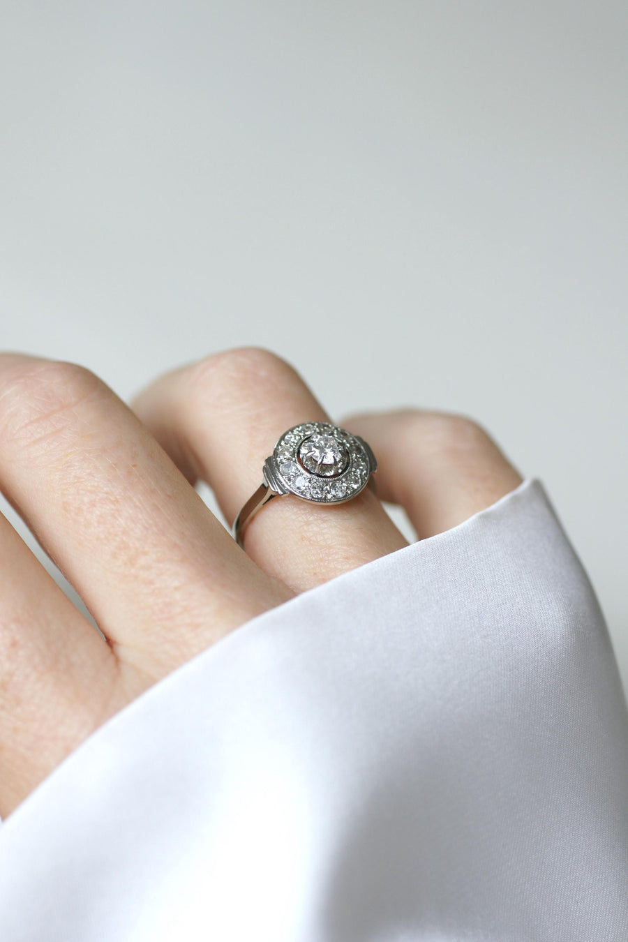 Art Deco Target Ring 0.75 Ct Diamonds on White Gold and Platinum