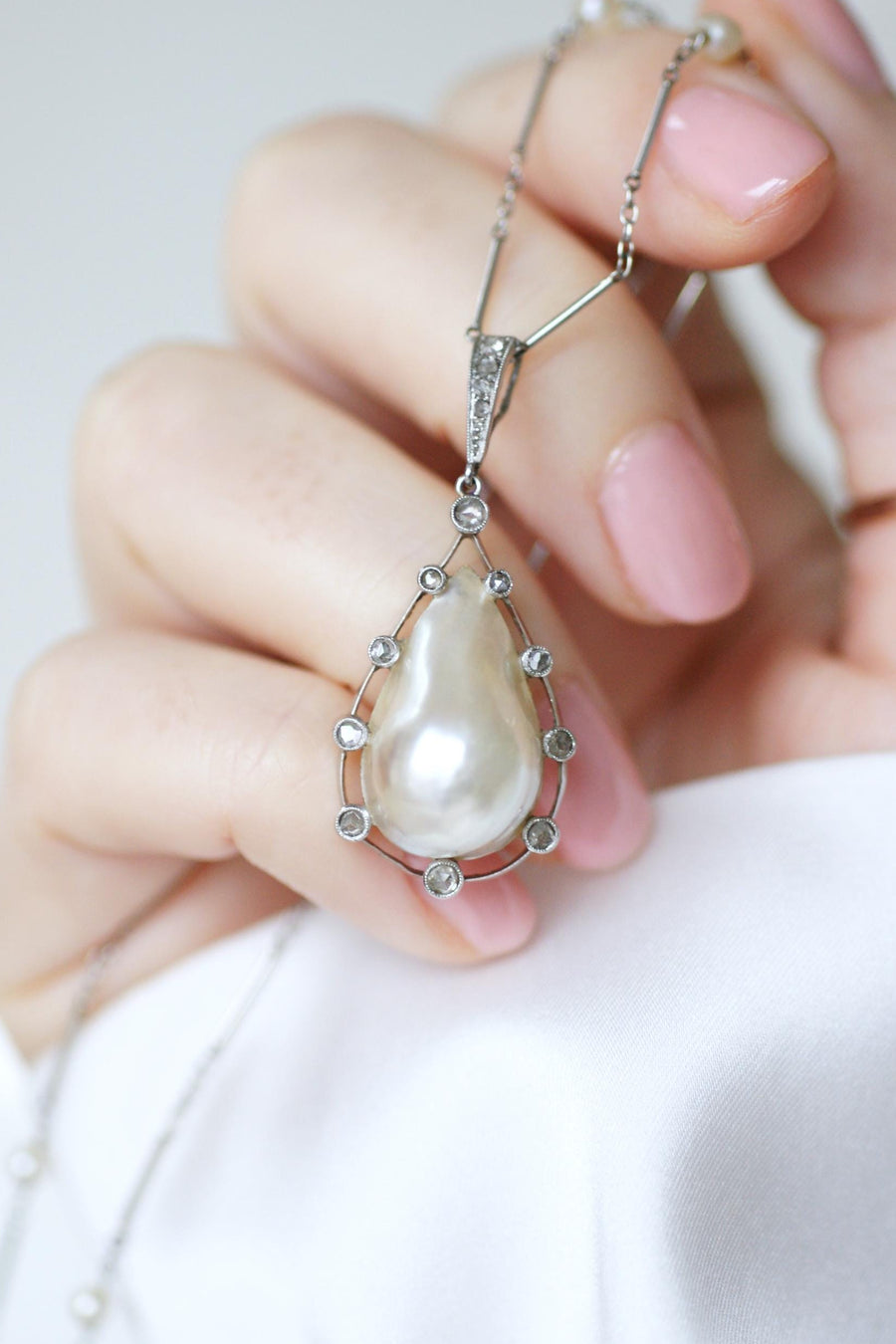 Art Deco Necklace Goutte Pearl & Diamond Pendant on Gold and Platinum