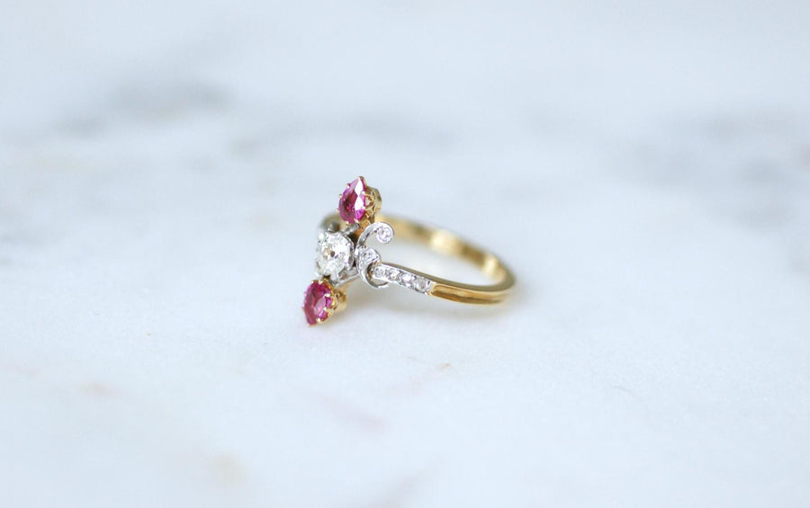 Ring Toi et Moi Belle Epoque Pear Ruby and Diamonds on Yellow Gold and Platinum