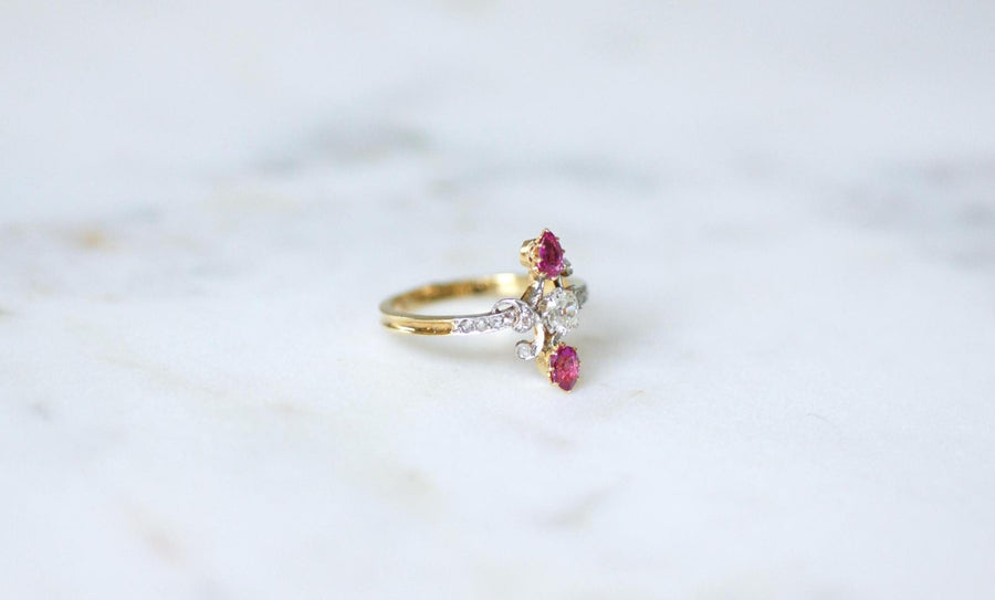 Ring Toi et Moi Belle Epoque Pear Ruby and Diamonds on Yellow Gold and Platinum