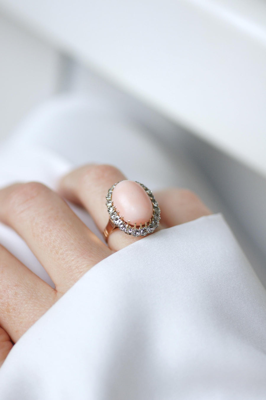 Ring Marguerite Belle Epoque Coral Peau d'Ange Surrounded by Diamonds