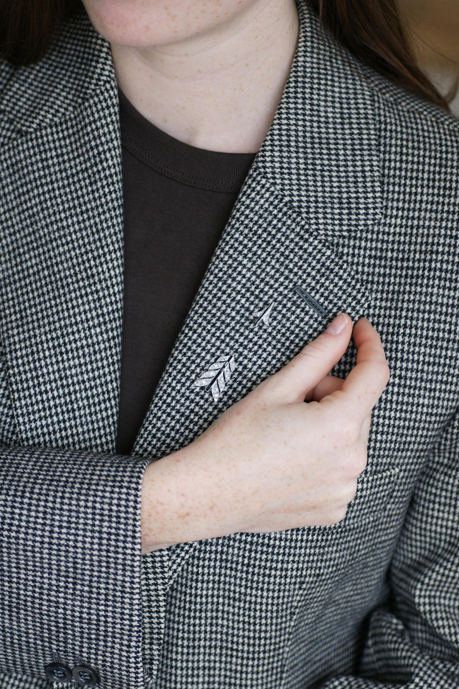 Art Deco Diamond Arrow Brooch on White Gold and Platinum