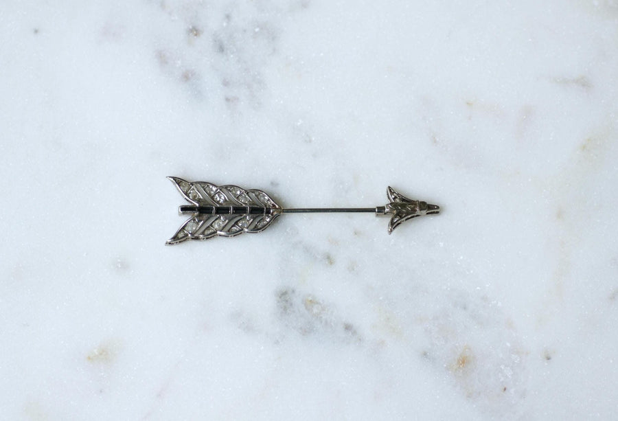 Art Deco Diamond Arrow Brooch on White Gold and Platinum