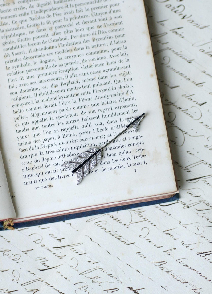 Art Deco Diamond Arrow Brooch on White Gold and Platinum