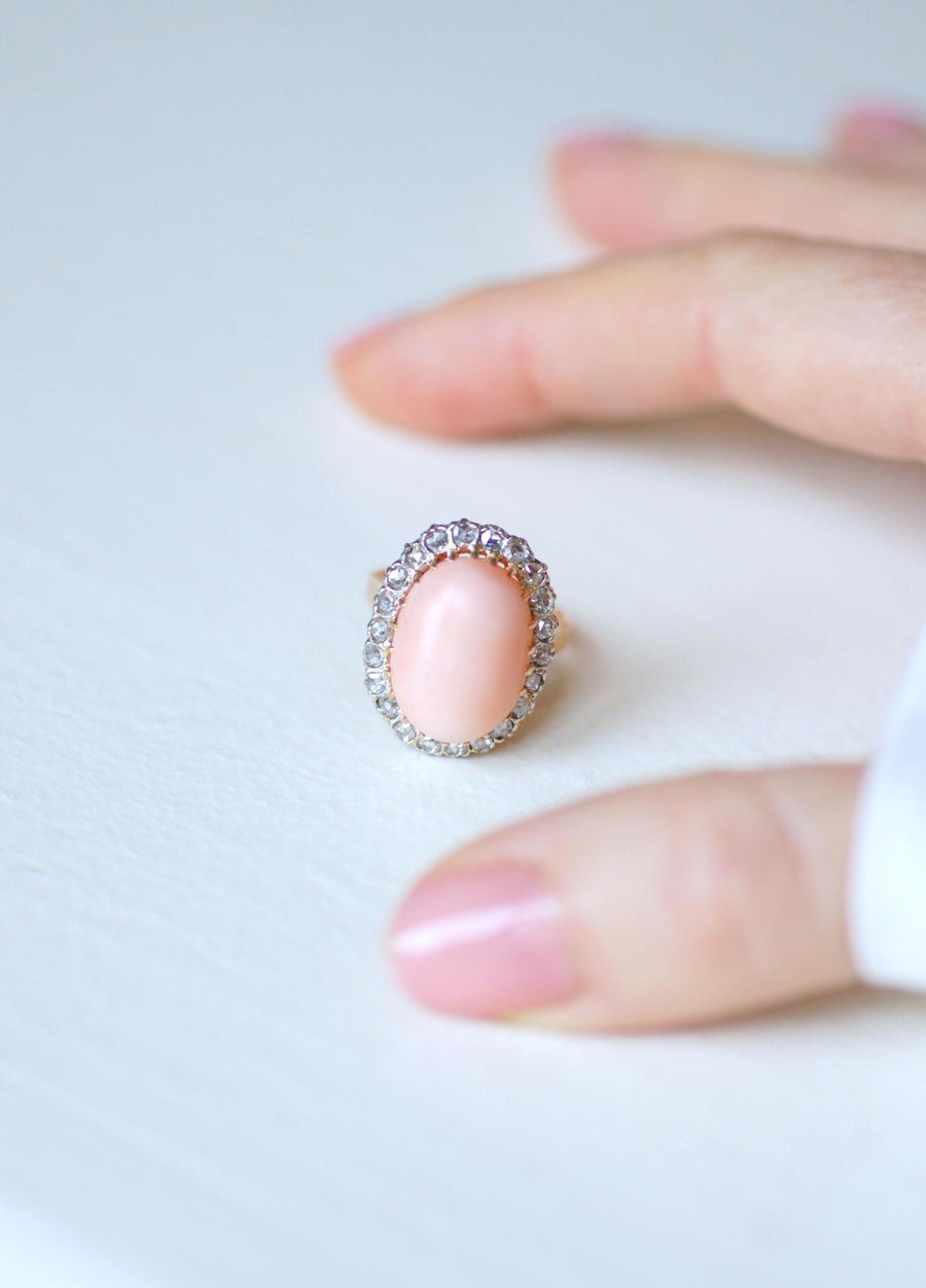Ring Marguerite Belle Epoque Coral Peau d'Ange Surrounded by Diamonds
