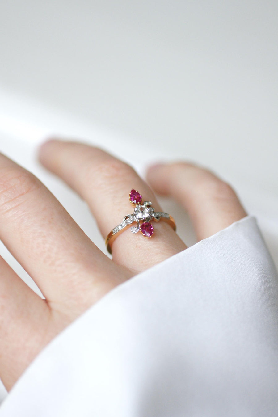 Ring Toi et Moi Belle Epoque Pear Ruby and Diamonds on Yellow Gold and Platinum