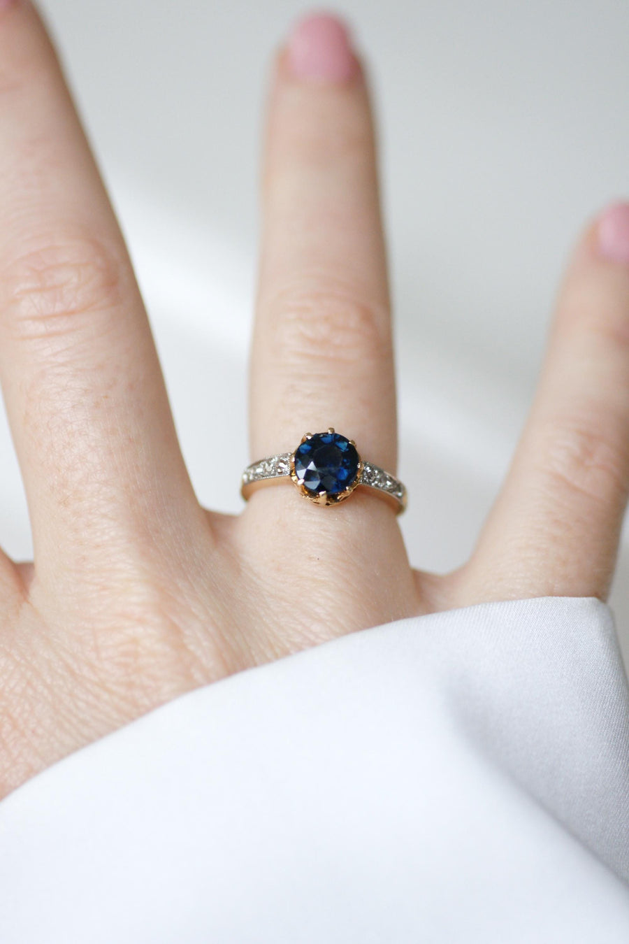 Belle Epoque Ring 1.50 Cts Sapphire and Diamonds on Yellow Gold and Platinum