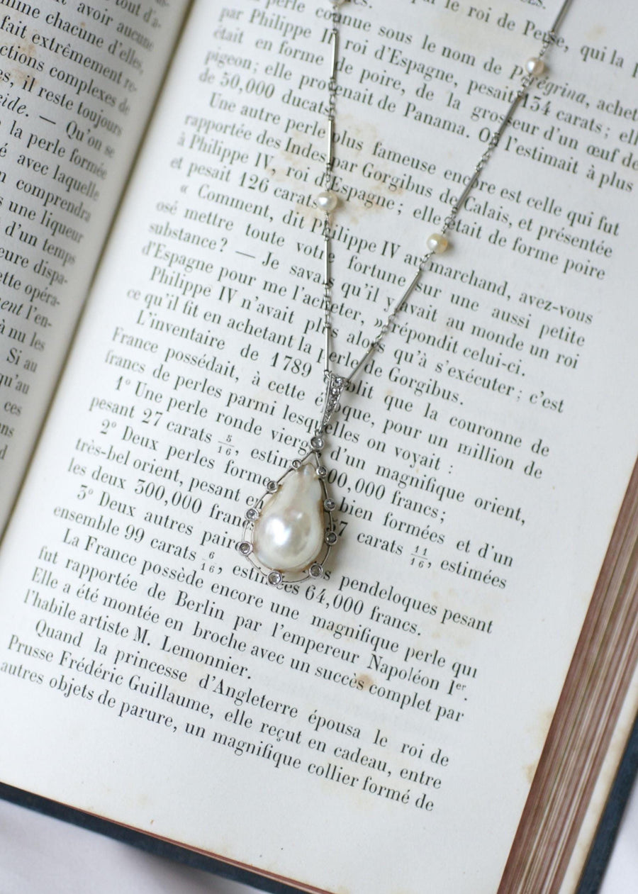 Art Deco Necklace Goutte Pearl & Diamond Pendant on Gold and Platinum