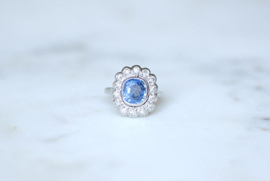 Art Deco Pompadour Ring Ceylon Sapphire 2.80 Cts and Diamonds on Platinum