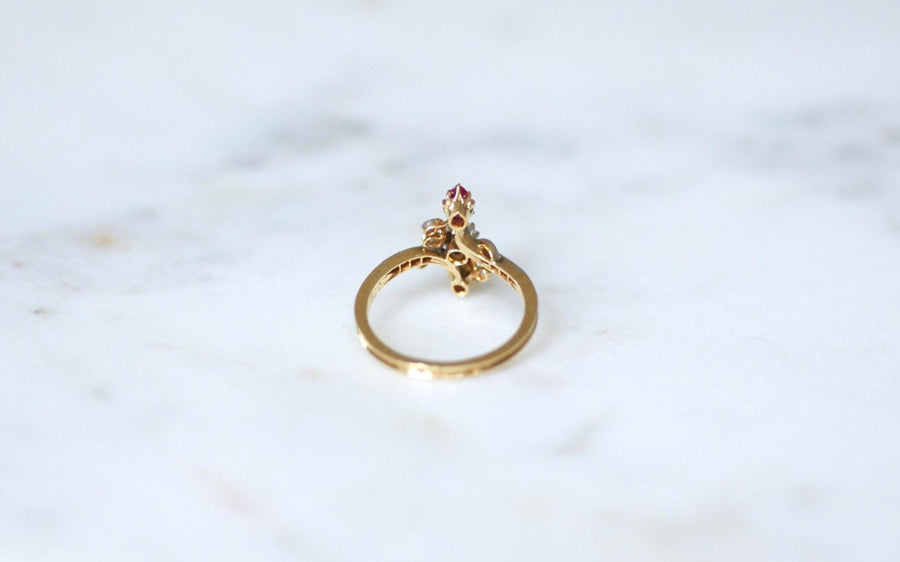 Ring Toi et Moi Belle Epoque Pear Ruby and Diamonds on Yellow Gold and Platinum