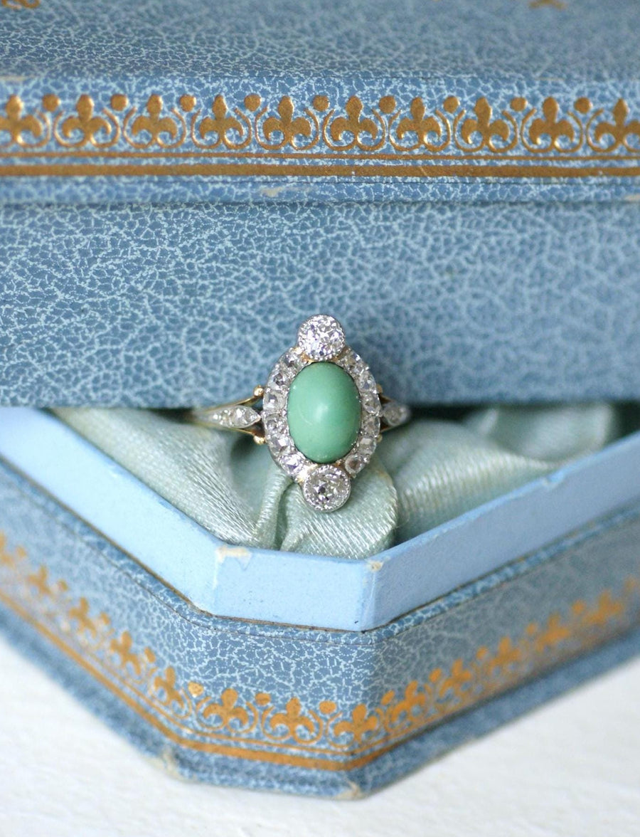 Belle Epoque Turquoise Ring Surrounded by 0.75 Ct Diamonds on Yellow Gold and Platinum
