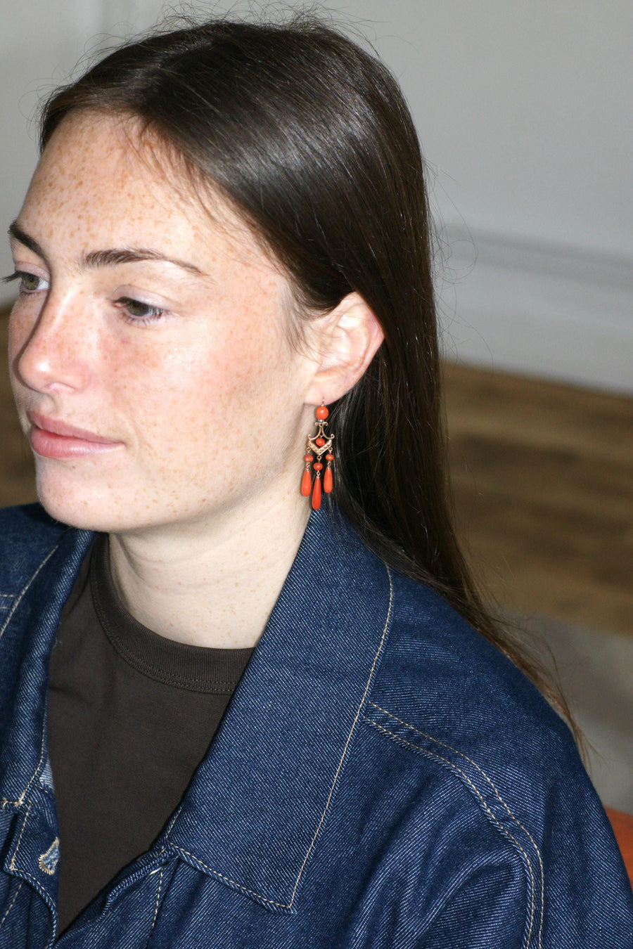 Girandoles Antique Rose Gold and Coral Drop Earrings