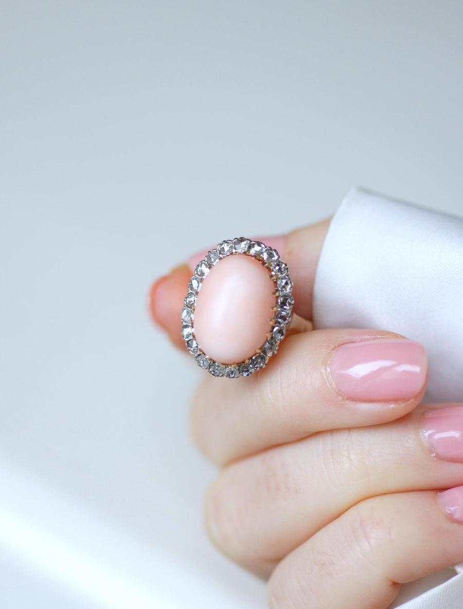 Ring Marguerite Belle Epoque Coral Peau d'Ange Surrounded by Diamonds