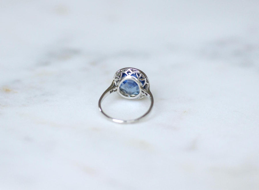 Art Deco Pompadour Ring Unheated Ceylon Sapphire 4.30 Cts and Diamonds on Platinum