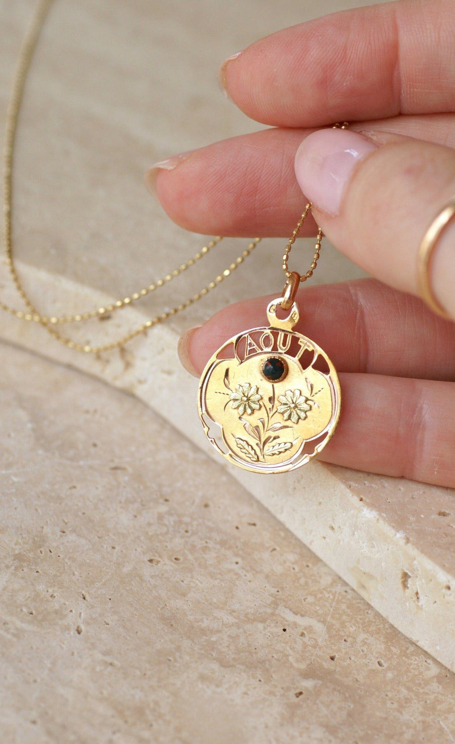 Yellow Gold August Pendant Medal - Galerie Pénélope